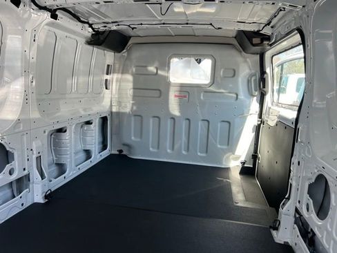 New 2024 Ford E-Transit Low Roof image 24