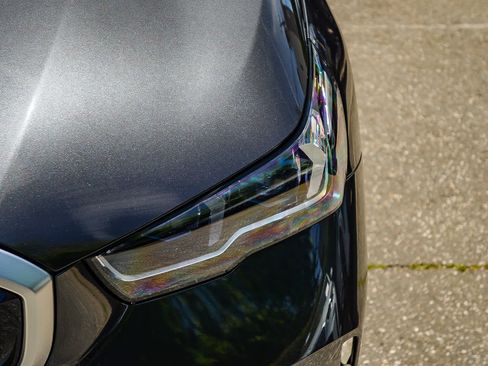 New 2026 BMW i5 eDrive40 w/ Premium Package image 8