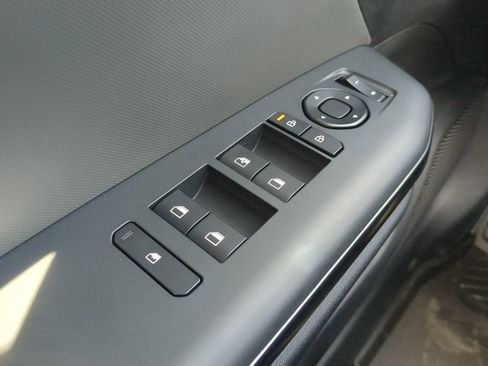 New 2025 Kia K4 LXS image 19