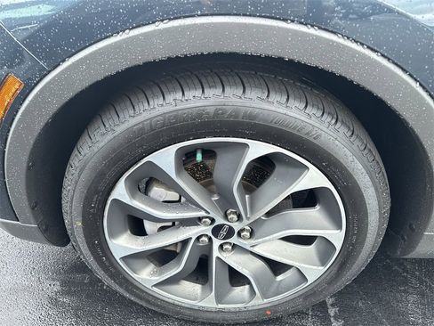 Used 2022 Lincoln Nautilus Reserve image 16