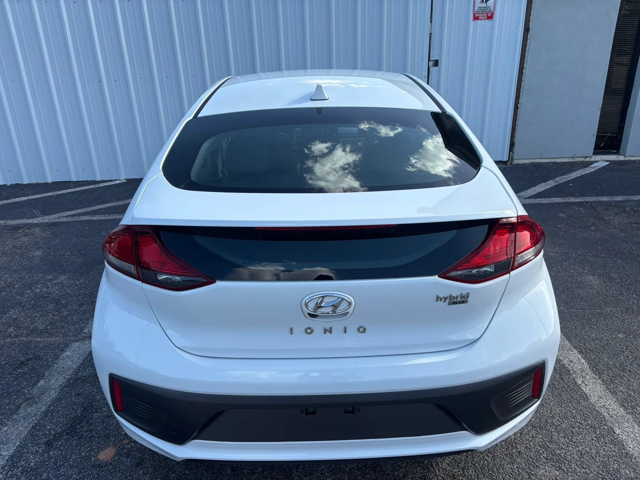 Used 2020 Hyundai Ioniq Blue FWD image 5