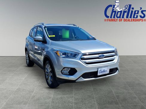 Used 2018 Ford Escape Titanium AWD/4WD image 3