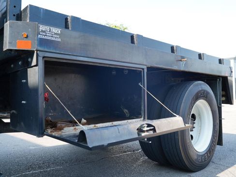 Used 2015 Ford F650 2WD Crew Cab Super Duty image 37