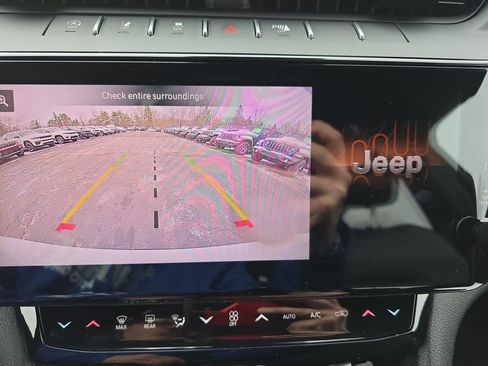 New 2026 Jeep Grand Cherokee L 4WD image 18