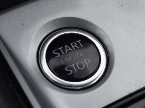 Used 2023 Nissan Altima 2.5 SV w/ SV Premium Package image 17