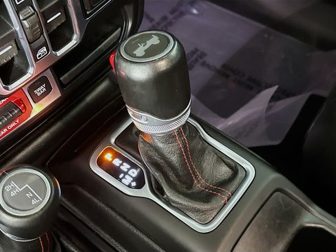 Used 2020 Jeep Wrangler Unlimited Rubicon w/ Dual Top Group image 20