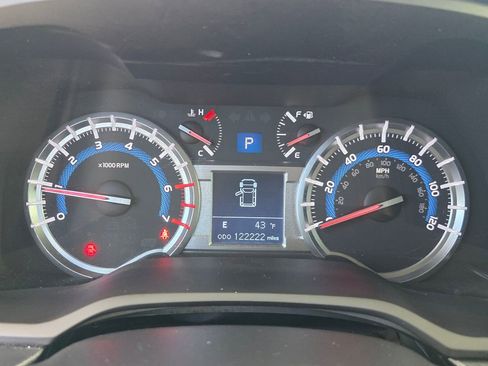 Used 2018 Toyota 4Runner TRD Off-Road image 15