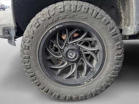 Used 2022 Chevrolet Silverado 2500 LT w/ Convenience Package image 19