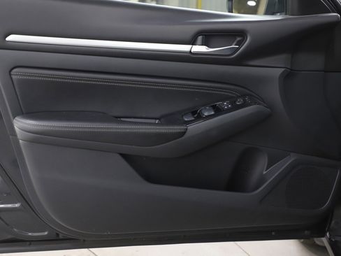 Used 2021 Nissan Altima 2.5 SV image 17