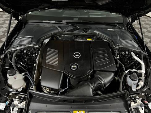 Used 2023 Mercedes-Benz C 300 4MATIC Sedan image 9