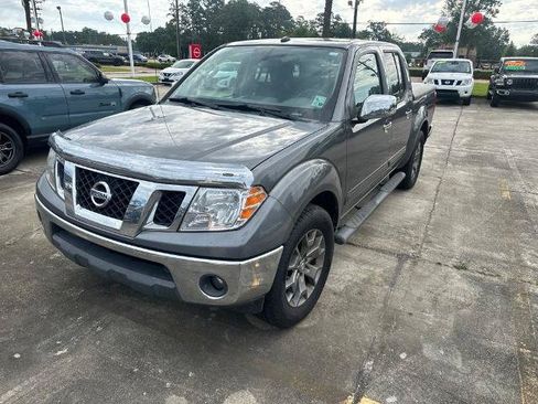 Certified 2019 Nissan Frontier SL RWD image 1
