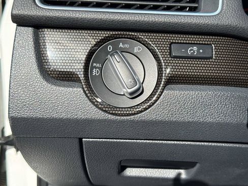 Used 2015 Volkswagen Passat 1.8T Sport image 30