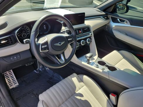 Used 2023 Genesis G70 2.0T w/ Sport Prestige Package image 21