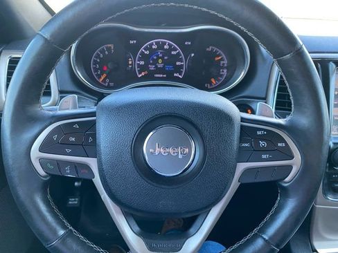 Used 2017 Jeep Grand Cherokee Limited AWD/4WD image 11