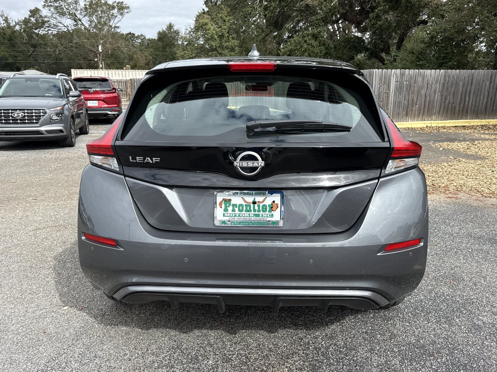 Used 2025 Nissan Leaf S FWD image 4