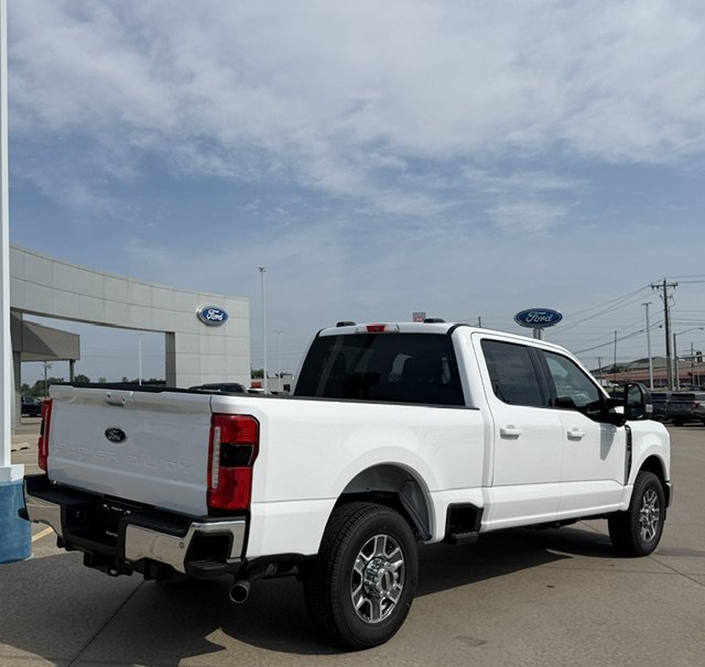 New 2026 Ford F350 Lariat w/ Camper Package RWD image 4