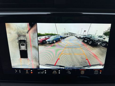 Used 2024 GMC Sierra 3500 Denali Ultimate AWD/4WD image 15