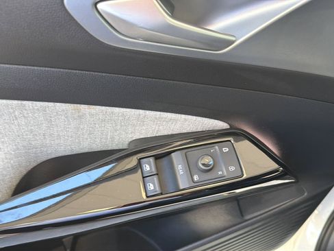 Certified 2023 Volkswagen ID.4 Pro RWD image 20