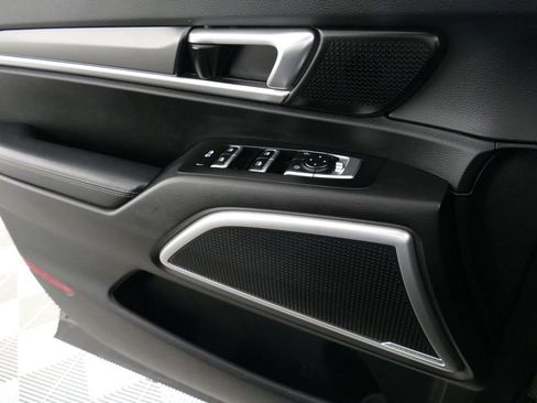 Used 2020 Kia Telluride S AWD/4WD image 11