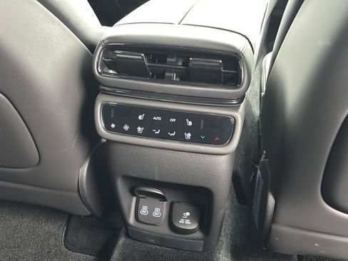 Used 2026 Genesis GV80 3.5T Prestige image 43