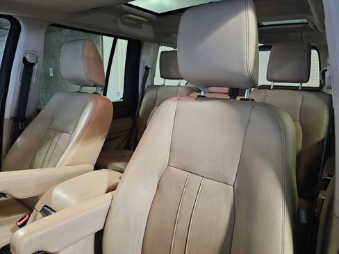 Used 2016 Land Rover LR4 HSE image 31