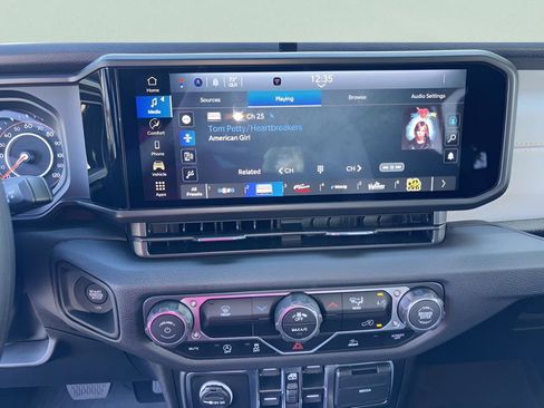 New 2026 Jeep Wrangler Unlimited Sport AWD/4WD image 18