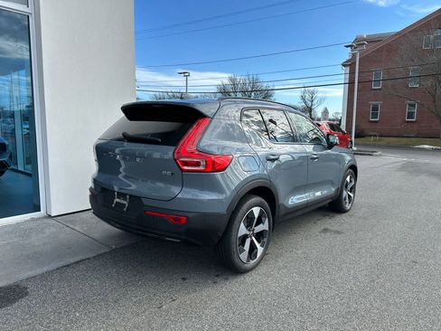 Used 2023 Volvo XC40 B5 Plus w/ Driver Assist Package image 8