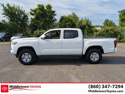 Certified 2022 Toyota Tacoma SR AWD/4WD image 6