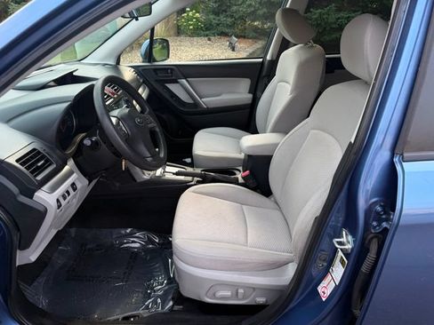 Used 2015 Subaru Forester 2.5i Premium w/ All-Weather Package AWD/4WD image 6
