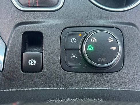 Used 2023 Chevrolet Traverse RS w/ LPO, Floor Liner Package image 55