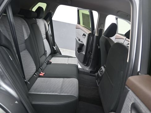 Certified 2023 Nissan Rogue SV FWD image 23