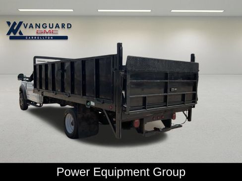 Used 2017 Ford F550 4x4 Regular Cab Super Duty image 3