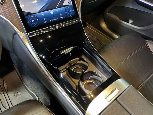 Certified 2025 Mercedes-Benz GLC 300 4MATIC image 32