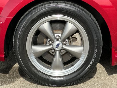 Used 2005 Ford Mustang GT Premium image 41