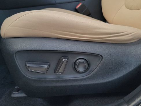 Certified 2020 Toyota RAV4 XLE FWD image 16