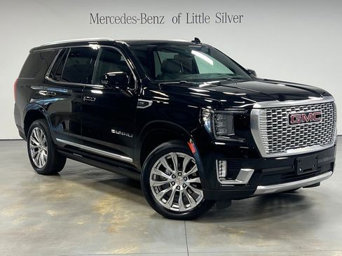 Used 2023 GMC Yukon Denali w/ LPO, Floor Liner Package image 8