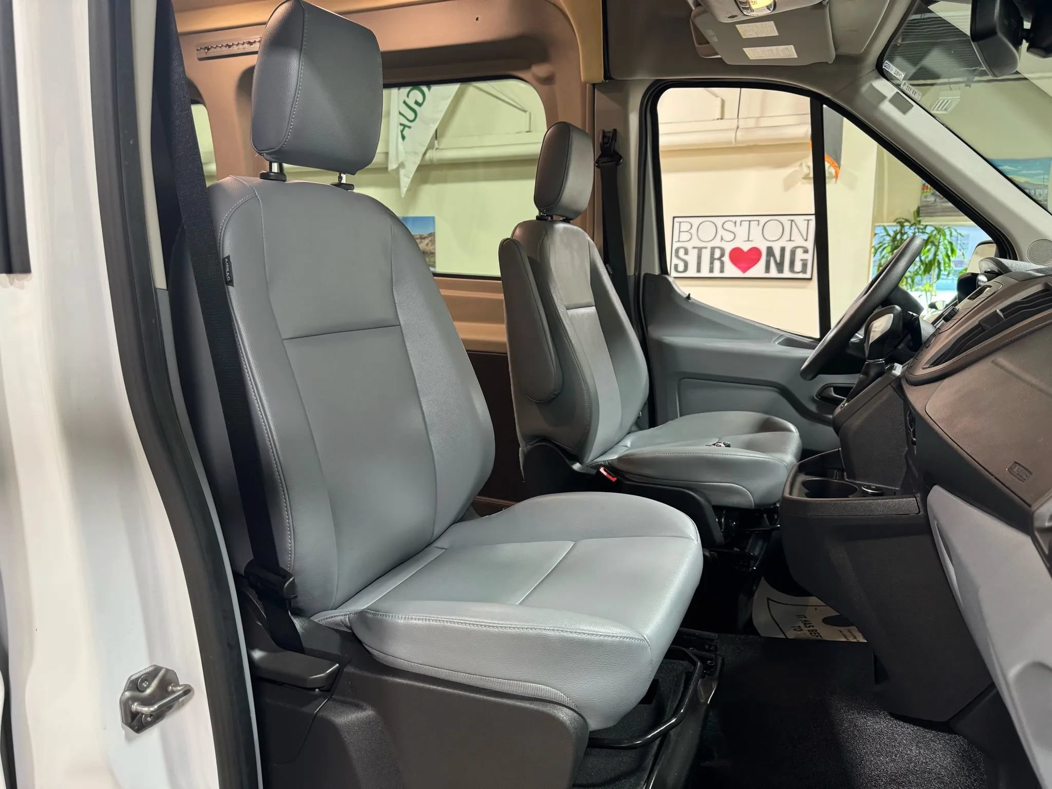 Used 2016 Ford Transit 150 130 Medium Roof RWD image 28