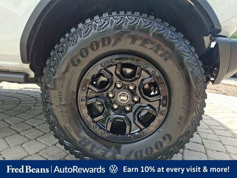 Used 2023 Ford Bronco Wildtrak AWD/4WD image 11