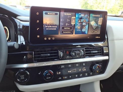 New 2026 Nissan Pathfinder SL FWD image 12