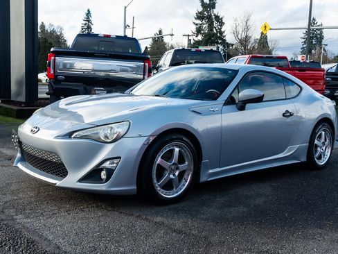 Used 2013 Scion FR-S 10 Series image 3