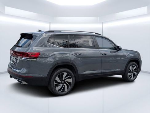 New 2026 Volkswagen Atlas SE image 3