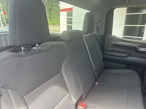 Used 2023 Chevrolet Silverado 1500 LT AWD/4WD image 8