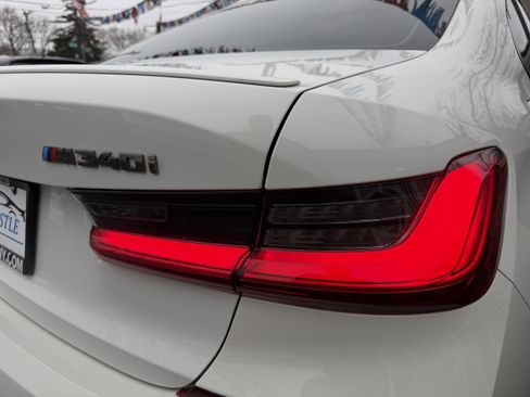 Used 2021 BMW M340i xDrive M340i xDrive w/ Executive Package image 17