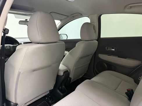 Used 2019 Honda HR-V LX image 33