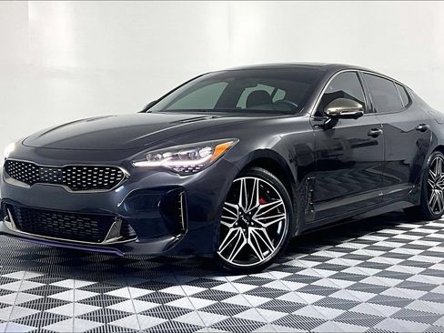 Used 2023 Kia Stinger GT2 RWD image 2