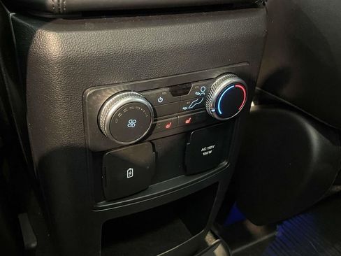 Used 2021 Ford Explorer Platinum w/ Equipment Group 601A AWD/4WD image 23