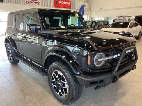 Used 2022 Ford Bronco Outer Banks image 3