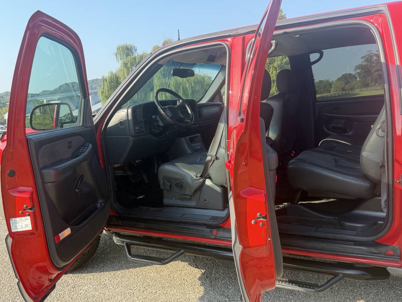 Used 2002 Chevrolet Avalanche 4x4 w/ Off-Road Suspension Pkg image 18