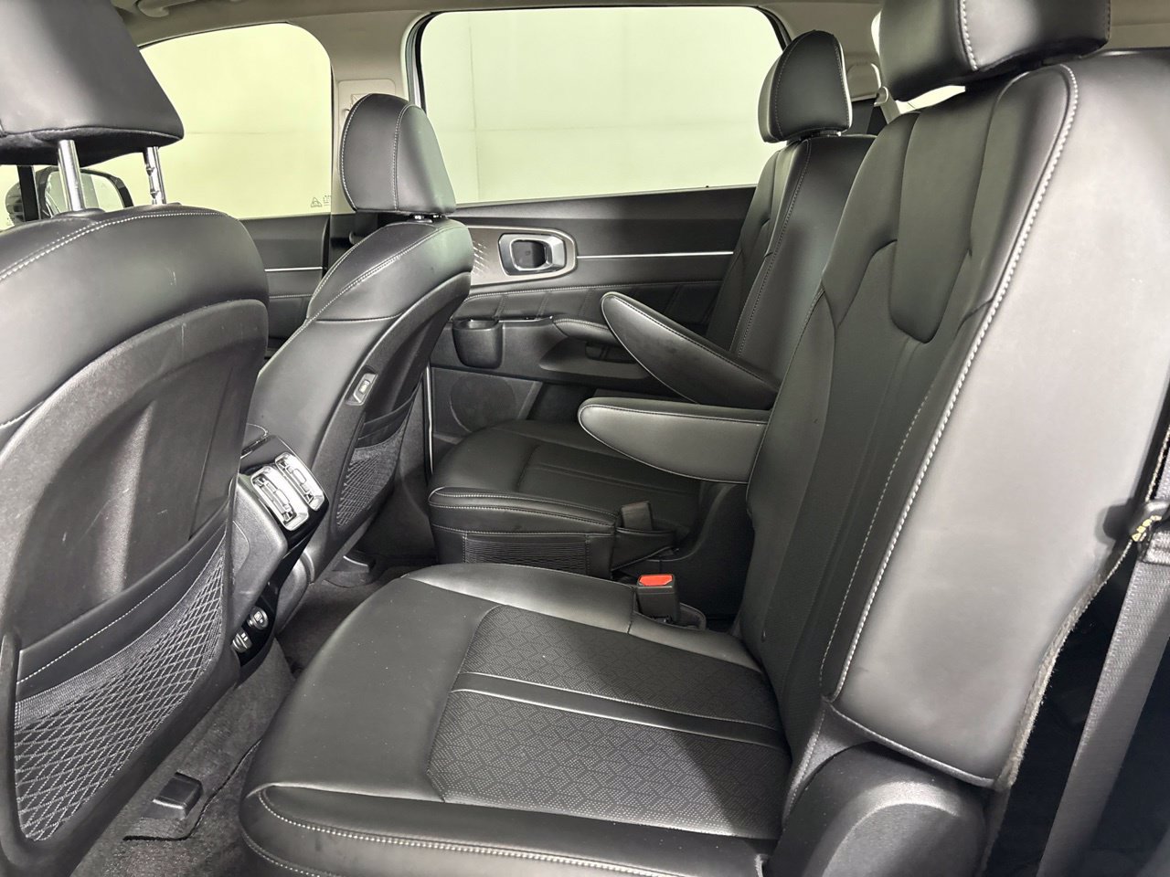 Used 2023 Kia Sorento SX FWD image 26