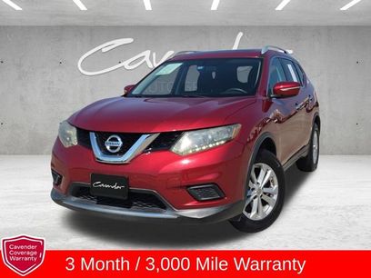 Used 2015 Nissan Rogue SV w/ SV Moonroof Package